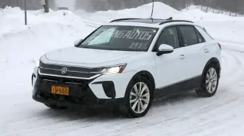 大改款《Volkswagen T-Roc》無偽裝趴趴造 純電動力車款醞釀中