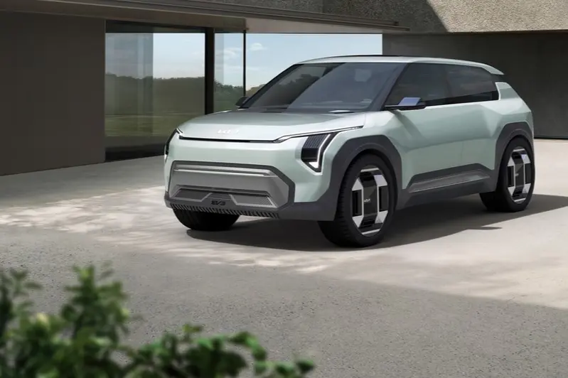 Kia Concept EV3純電概念車，其量產車EV3外型預計比照EV9，大量延續概念車的設計風格。台灣預計2025年上市。