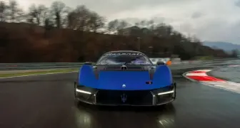 來聽聽Maserati MCXtrema賽車的聲浪
