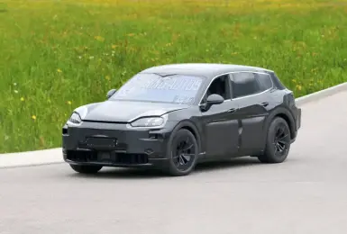 為了省錢！《Porsche》離不開奧迪 旗艦修旅車貼牌Audi Q9 休旅車繼續貼牌Audi