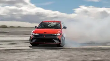 經過改裝的Hyundai Ioniq 5 N挑戰派克峰爬山賽