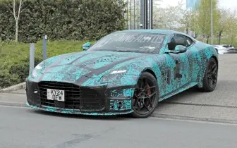 Aston Martin新款DBS將帶著V12引擎回歸