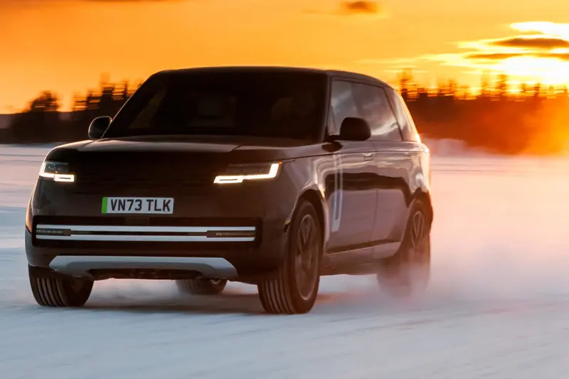 Range Rover Electric原型車目前正進行全球測試，確保正式交付客戶時，車款具備著無與倫比的能力。
