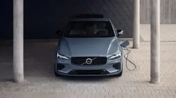 Volvo在台唯一轎車 全台唯一PEHV動力｜《S60 Recharge T8》調漲1.6萬元 強化兩項配備