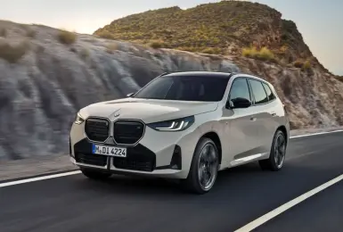 大改款《BMW X3》汎德接單價279萬元起 首次提供直6引擎的M50 xDrive車款 鎖定Benz GLC與Audi Q5