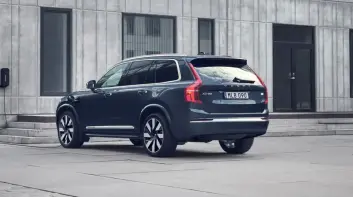 現行款《Volvo XC90》即將滿10歲 近期將大改款！與EX90共同販售