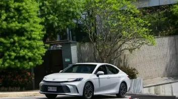 大改款《Toyota Camry》待車期最長10個月 和運租車本月提供油車短租服務 租金優惠同步開跑
