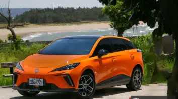 《MG4 旗艦版》試駕報導｜少了前軸馬達 車屁股很好動 