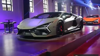 Lamborghini《Revuelto》、《Huracan Tecnica》松山文創園區直擊