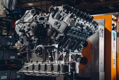 Bentley最後一台W12引擎生產下線