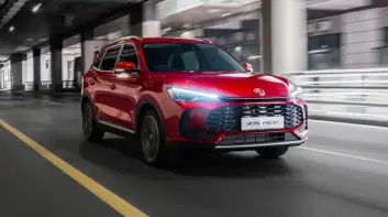 歐洲首發！新世代MG ZS｜升級1.5升油電動力，價格不到百萬