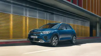 25年式《Kia Stonic》預售價凍漲｜全車系升級數位儀表&中文車機 強化主動安全配備 