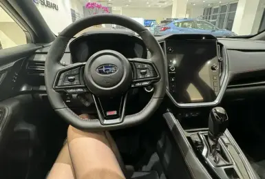 展間直擊｜《Subaru WRX》潮黑科技特仕車 降6萬元 升級鴨尾 環景 霧面包膜等 全台僅30輛