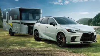 和泰 25年式《Lexus RX》最多漲1萬 新增拖曳功能車款 全車系升級12.3吋數位儀表 