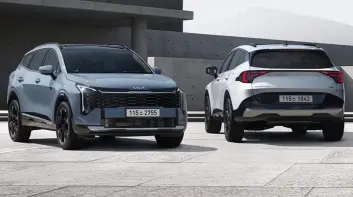 小改款《Kia Sportage》更偏向家用|捨雙離合改用8速自排 升級8氣囊 還有嬰兒駕駛模式