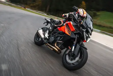 超像變形金剛！KTM發表全新1390 SUPER DUKE GT旅行機種