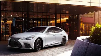 更豪華且更便宜｜美國Lexus歡慶LS 35周年推新年式