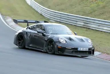 Porsche 911 GT3 RS小改款目擊｜似乎改了個寂寞