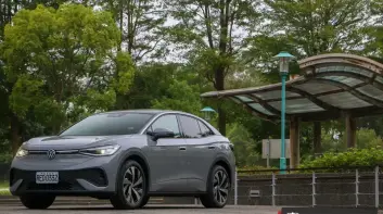 《Volkswagen ID.5 Pro S》試駕報導｜在台首款斜背跑旅車 按摩椅好舒服 越開越爽快