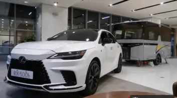 實車直擊｜露營族看這！2025年式《Lexus RX》與拖著走的豪宅DT411
