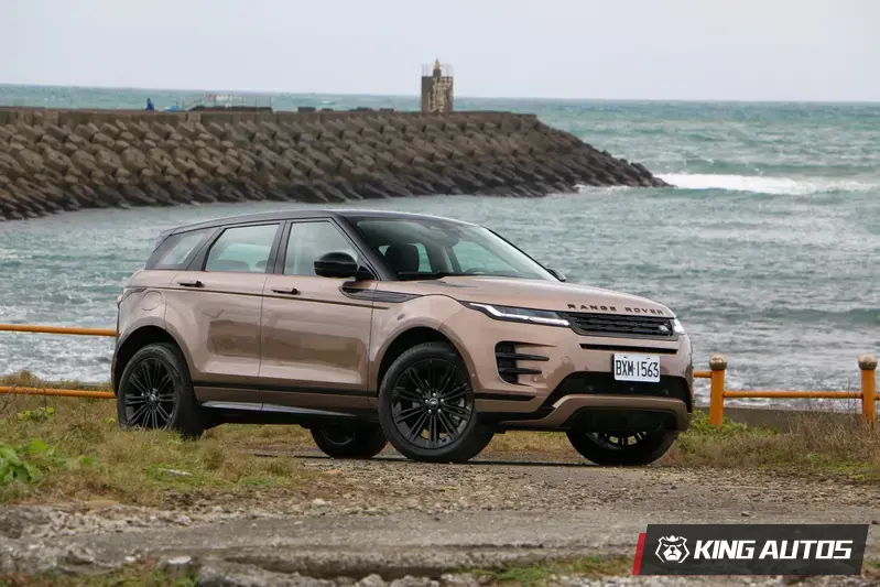 2025年式Range Rover Evoque全車系標配Terrain Response 2第二代全地形反應系統，具備輕度越野能力。