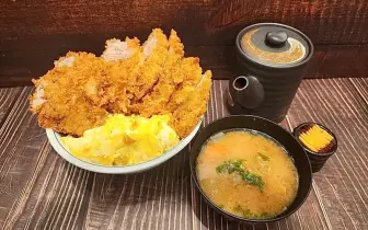 一公斤大滿足 金黃圈圈腰內丼套餐 台灣吉豚屋 每日限量供應