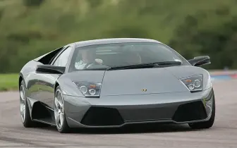 老車狂吼｜義式蠻牛Lamborghini Murciélago 