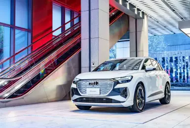 Audi 都會巡迴展｜近距離接觸旗艦電動車Audi Q8 Sportback e-tron 與 Audi Q4 Sportback e-tron