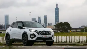 《Peugeot 2008 Hybrid GT Pack Cielo》試駕報導｜帶電小獅王 省油省稅省荷包