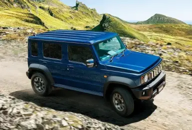 Suzuki Jimny 5 門版日本爆紅，訂單太多直接暫停，二手車竟然比新車還貴！