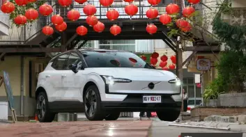 《Volvo EX30》試駕報導｜動力&置物空間都很多 還將極光帶進車艙
