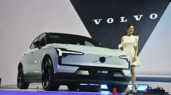 Volvo EX30純電小型休旅 最新 PAII 智能駕駛輔助系統 最長476公里續行 142萬元起