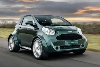 老車狂吼｜Aston Martin Cygnet V8：極致稀有的性能怪物