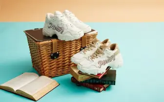 入春穿搭吸睛神器，PUMA PULSAR WEDGE collegecore 牛奶糖 & 莓果全糖甜美配色 打造清新學院風