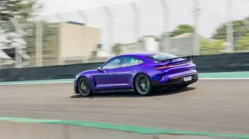 Porsche Taycan Turbo GT 於巴西Interlagos賽道創造電動車單圈紀錄