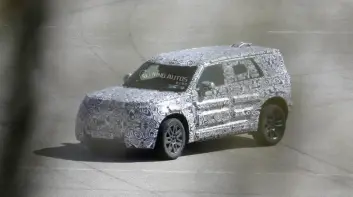 首次曝光|純電《Defender》 尺碼較迷你 鎖定Mercedes-Benz baby g