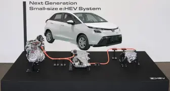 還能更省油！改款《Honda Fit》首次曝光 有望改用二代e:HEV油電動力系統