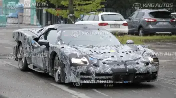 Ferrari 296 GTB 和 296 GTS：傳統性能與現代混合動力的結合