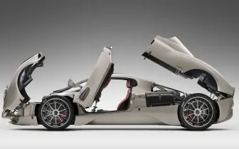 Pagani 如何打造每一台像藝術品一樣的超跑？ 