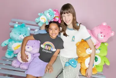 GU X Care Bears夢幻聯名 就在5月「美人祭」登場 多元風格親子穿搭