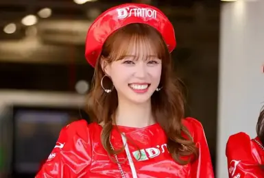【國王車訊】車模美女收集 Dstationracing 橘香戀