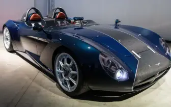 手排控的天堂！Rina 輕量 V8 復古跑車正式亮相