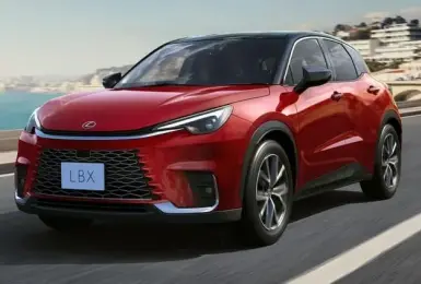 Lexus 日規新年式 LBX 發表：新增 Active 車型與 E-Four 四驅選項