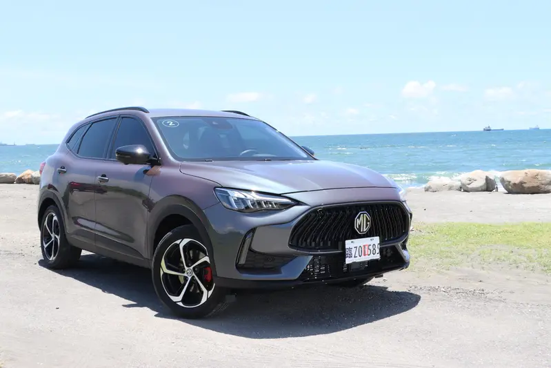 ▲ MG以最快的時間宣布旗下主力HS、ZS車系通過自製率，目前在台旗下油車與油電車都已經正常販售，並堅持大滿配產品策略貫徹「超規滿配」的品牌精神，也展現對台灣市場積極負責的態度。