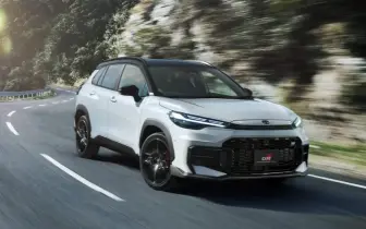 日規小改款《Toyota Corolla Cross》｜平均油耗26.4km/l 多了通風椅 GR Sport外型更猖狂 