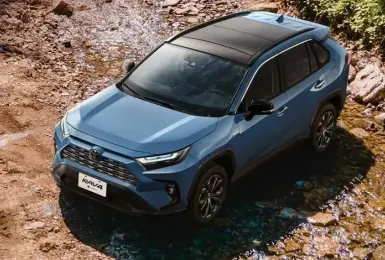 逼你買油電車？！和泰《Toyota RAV4》縮編 入手門檻多16萬元 