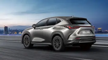 Lexus NX 小改款資訊曝光:數位儀表、智慧頭燈上身,入門動力即將退出