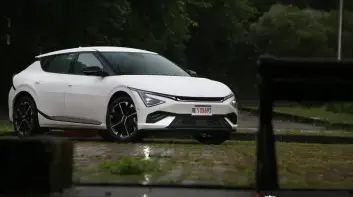 小改款《Kia EV6 GT Line》試駕報導｜加值不加價 長途跋涉更輕鬆 