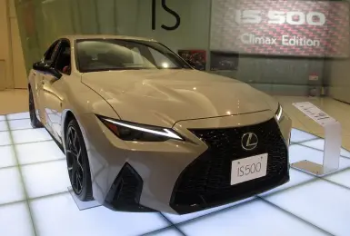 《Lexus》V8動力轎車謝幕｜IS 500 Climax Edition 致敬高轉速大排量