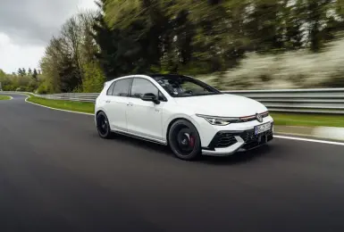 Volkswagen Golf GTI Edition 50 挑戰紐柏林，寫下品牌最快紀錄